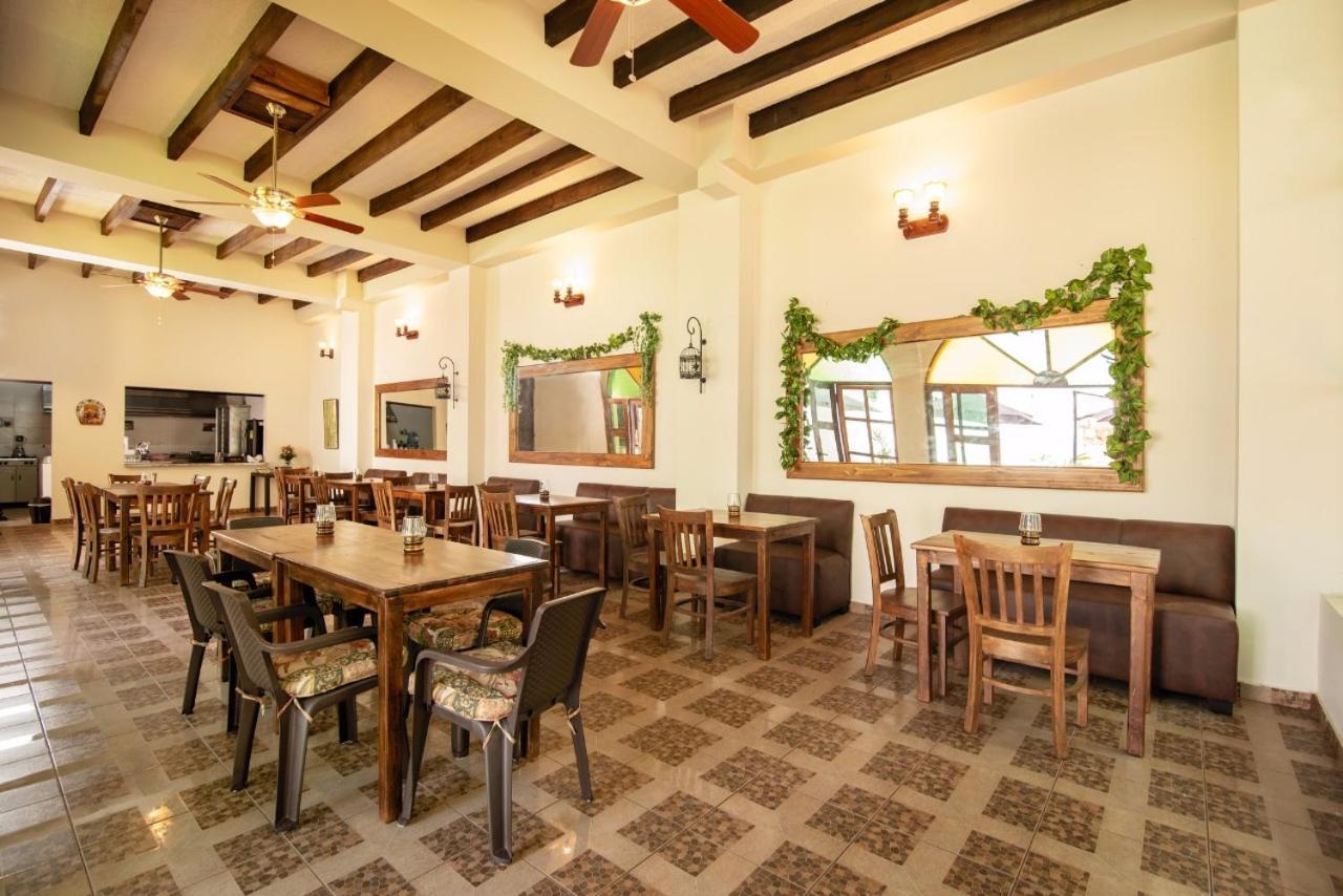 Casa Moreno La Vega C Hotel 4*